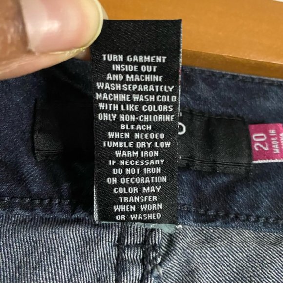 Torrid Women's High Waisted Skinny Denim Jeans - Picture 5 of 7